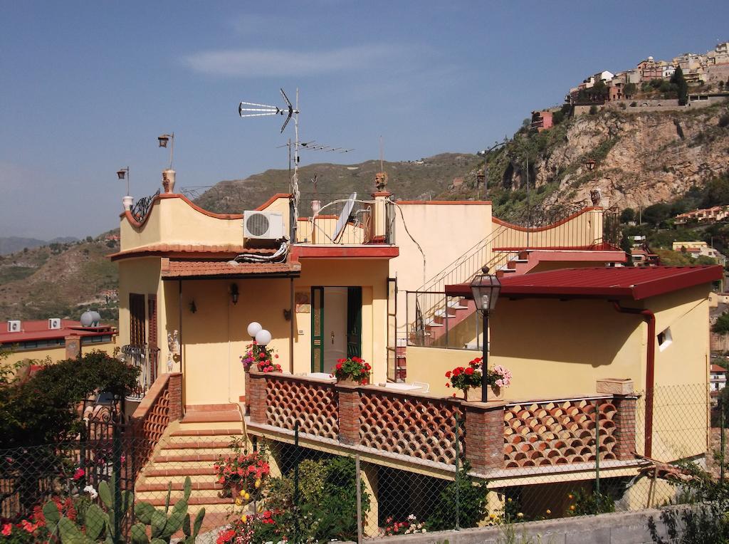 B&B U Palmentu Taormina Bagian luar foto