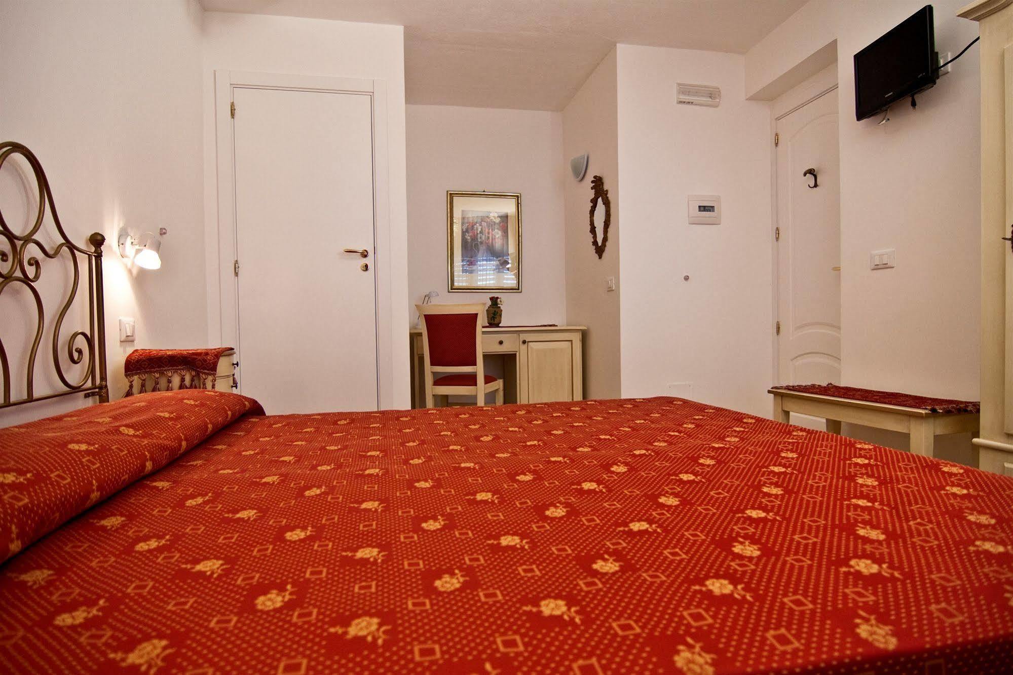 B&B U Palmentu Taormina Bagian luar foto